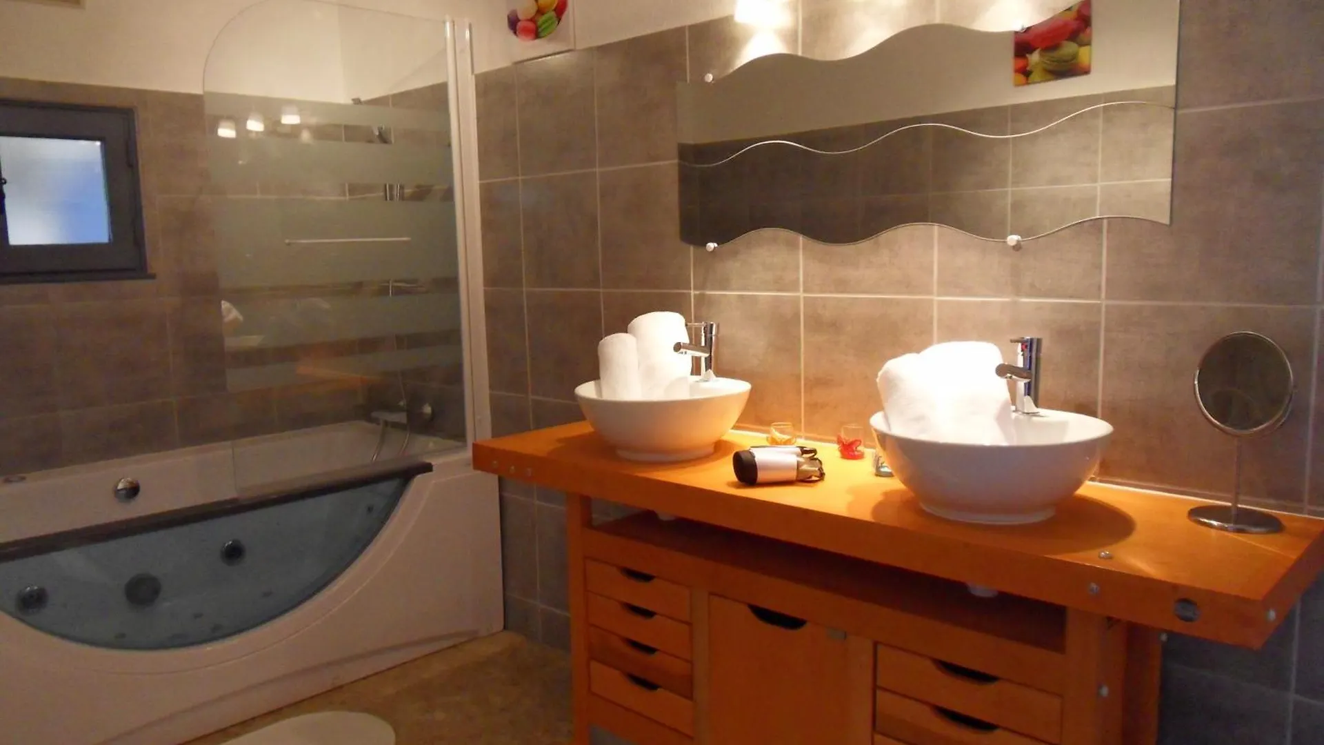 Bed and Breakfast Le Jardin D'Ivana Chambres D'Hotes B&B Avec Piscine Chauffee Oppède