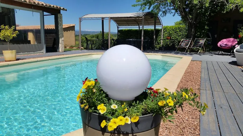 Le Jardin D'Ivana Chambres D'Hotes B&B Avec Piscine Chauffee Oppède Bed and Breakfast